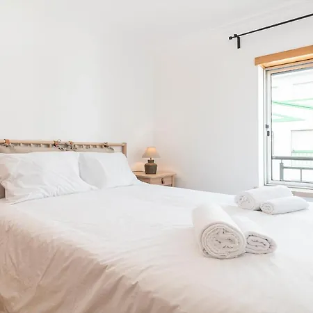 1br With Balcony Apartamento