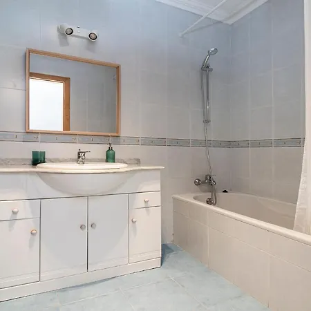 1br With Balcony Apartamento Nazaré